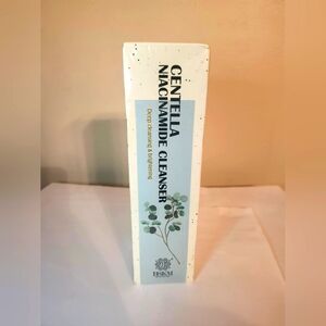 BSKM New Centella Niacinamide Cleanser